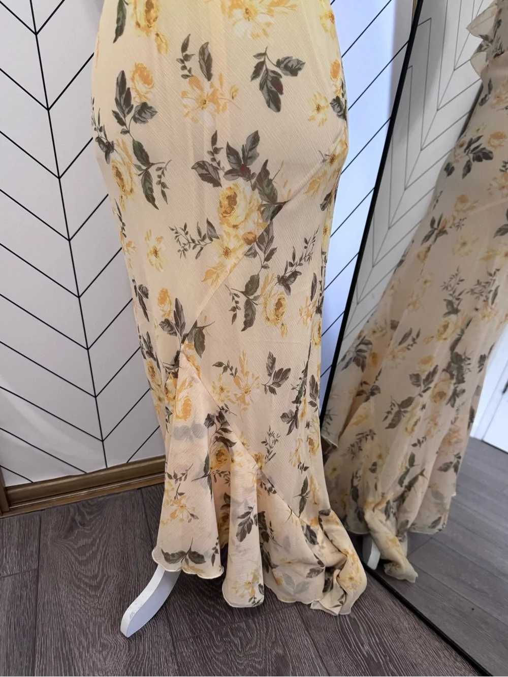 Abercrombie & fitch Yellow Floral V-Neck Maxi Dress